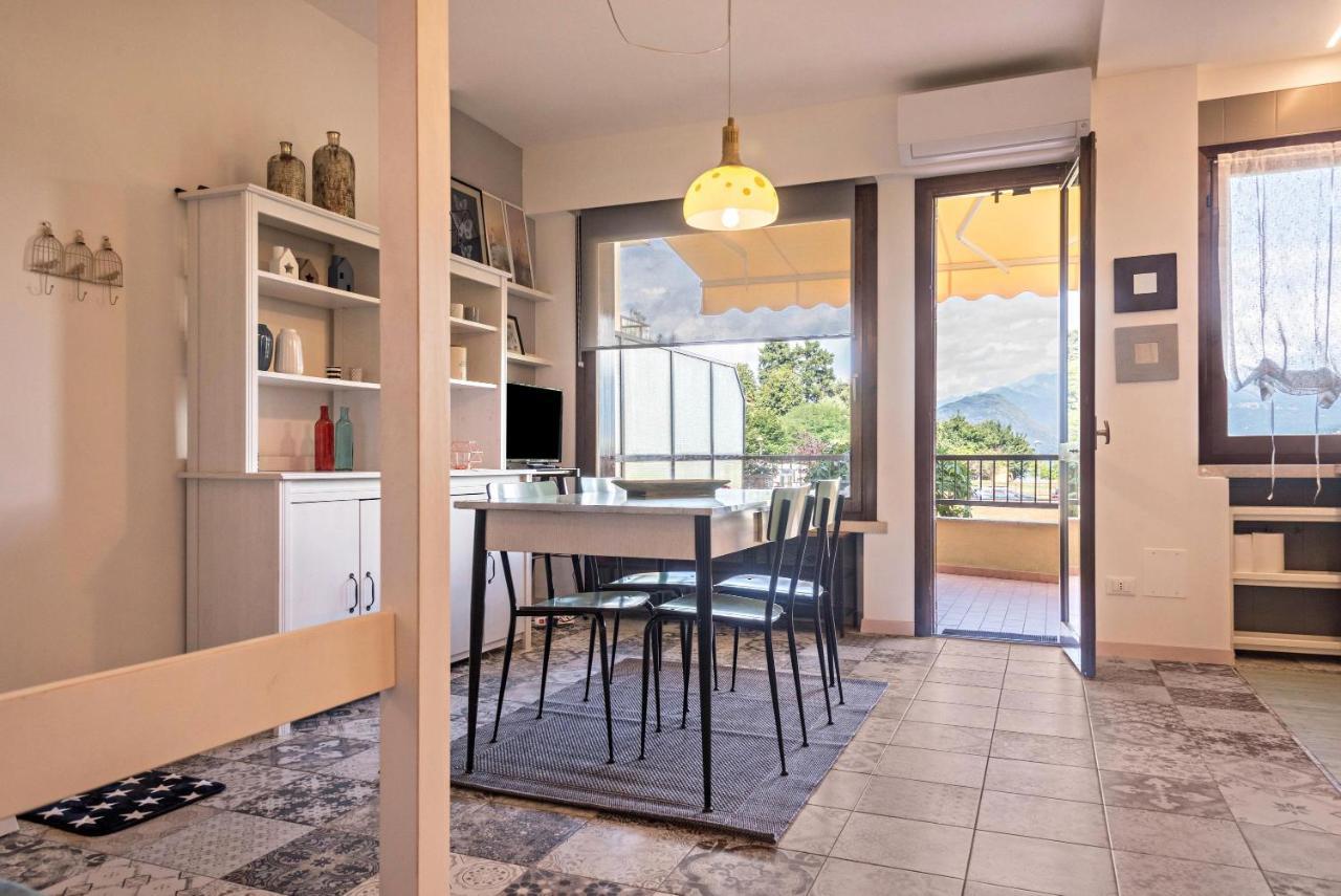 House Samantha Lago Maggiore ラヴェーノ・モンベッロ エクステリア 写真