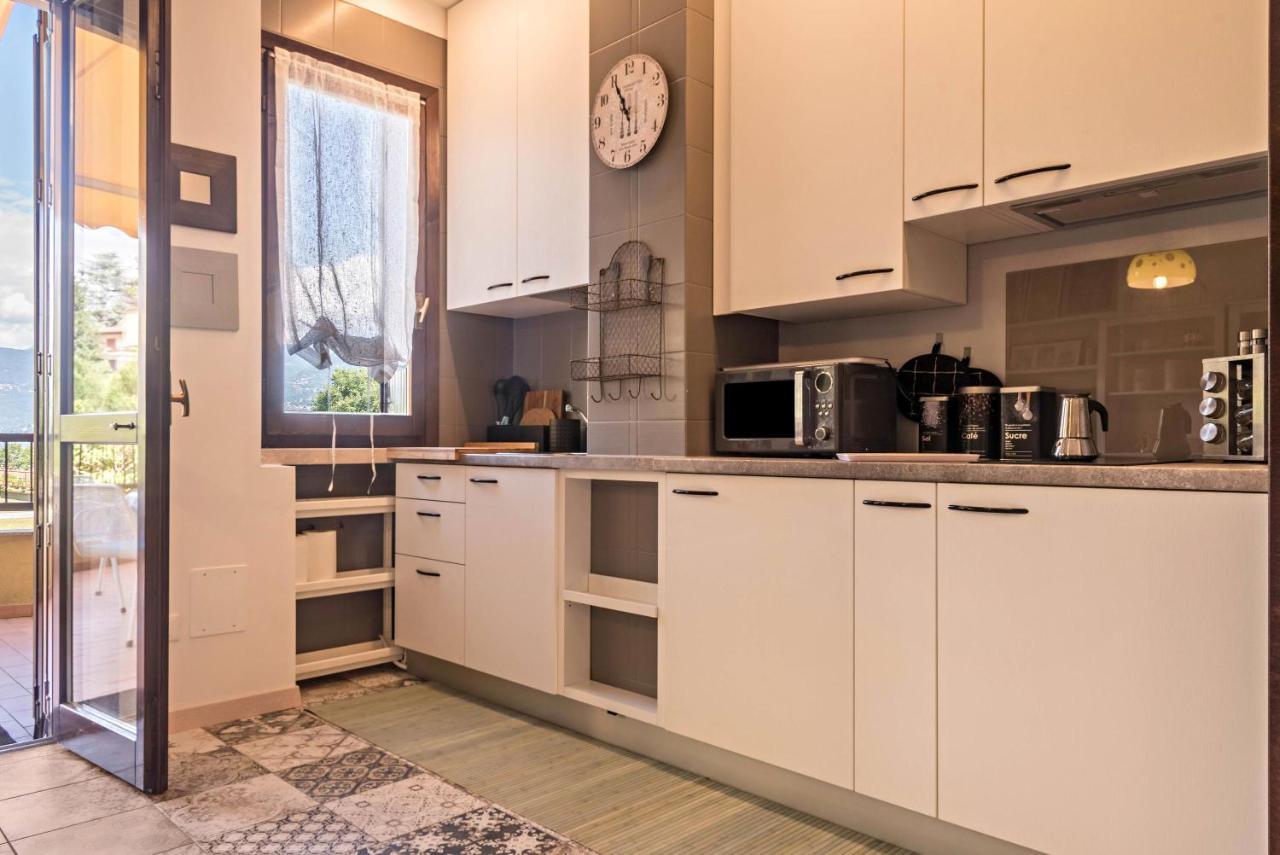 House Samantha Lago Maggiore ラヴェーノ・モンベッロ エクステリア 写真